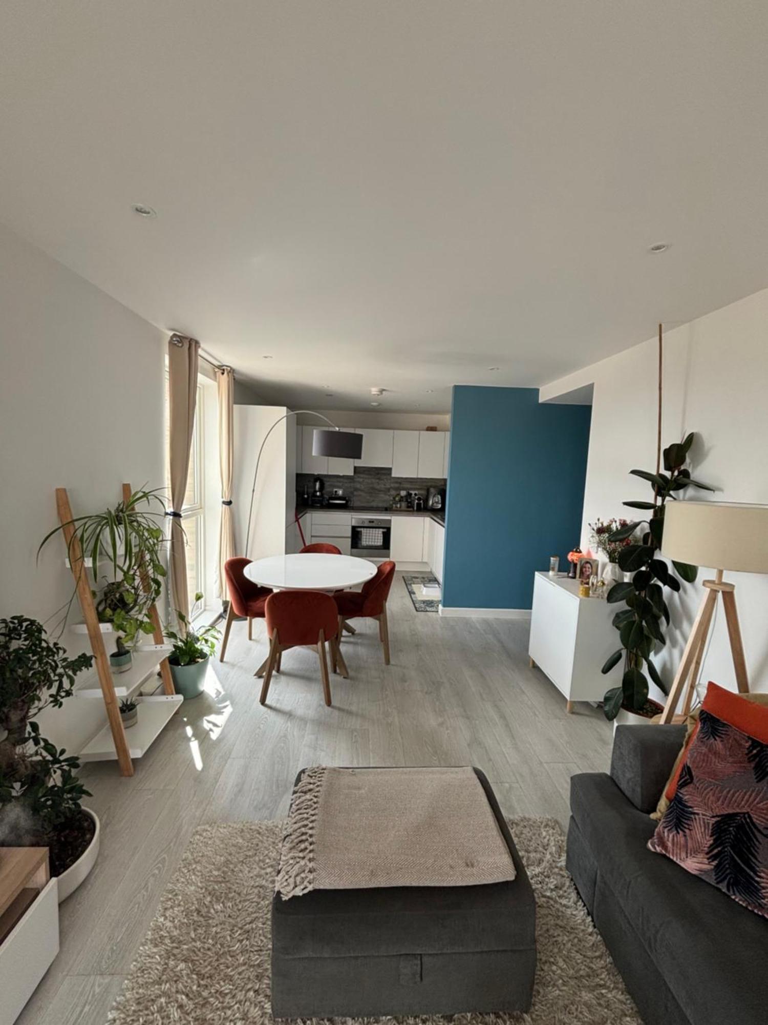 Wonderful En-suite Bedroom - With Bruno Homestay Hounslow