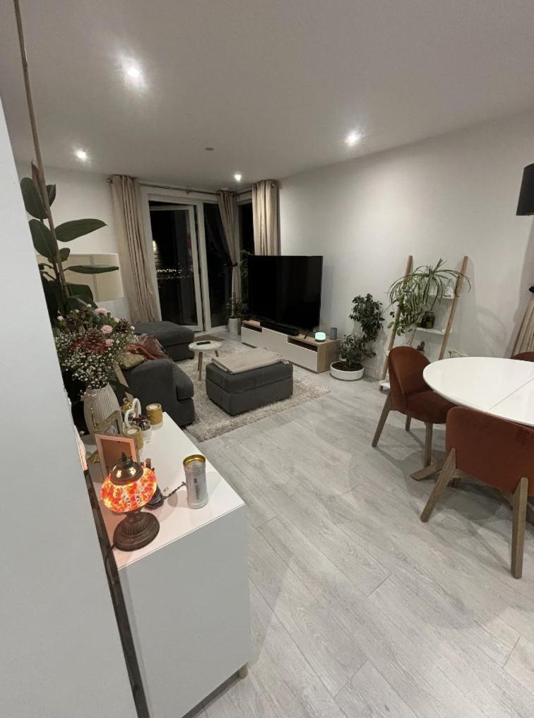 Wonderful En-suite Bedroom - With Bruno *
